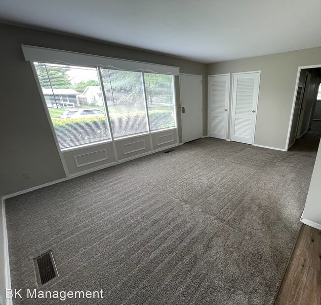 Building Photo - 3 br, 1.5 bath House - 1035 Davis Drive