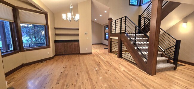 Foto del edificio - Close to Golf, Skiing, Swimming, Hiking....