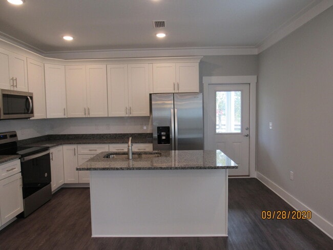 Building Photo - 65 S Sand Palm Rd