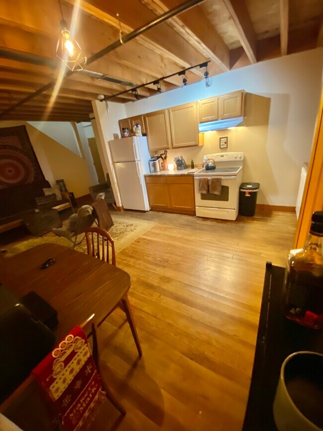 Hawks Nest Apartments Apartments in Whitewater, WI