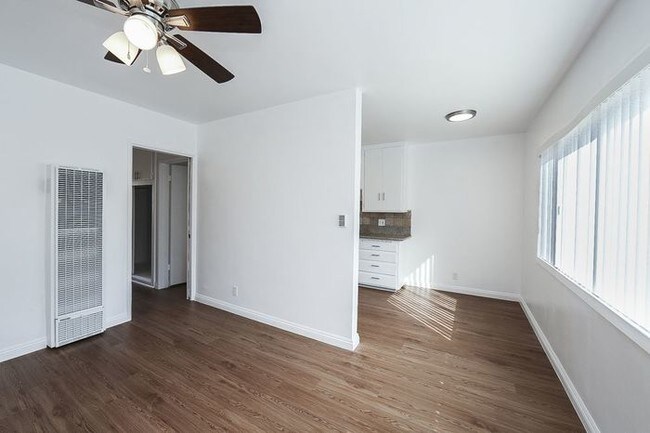 Building Photo - This unit is rented