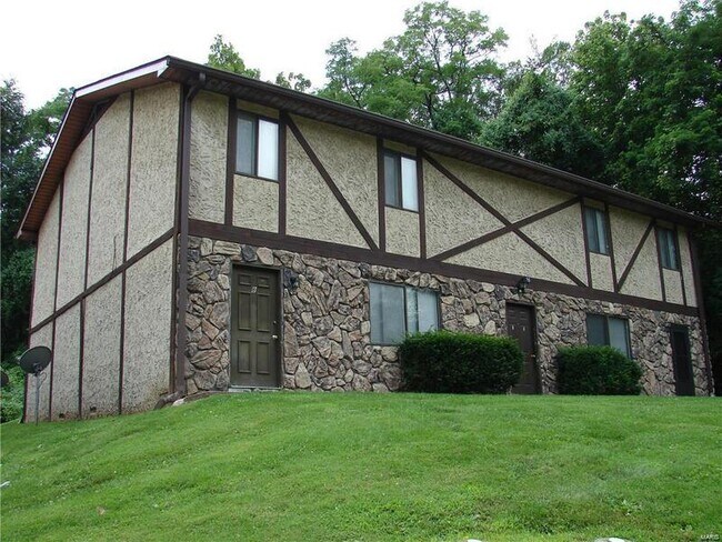 Building Photo - 26 Nottingham Ln