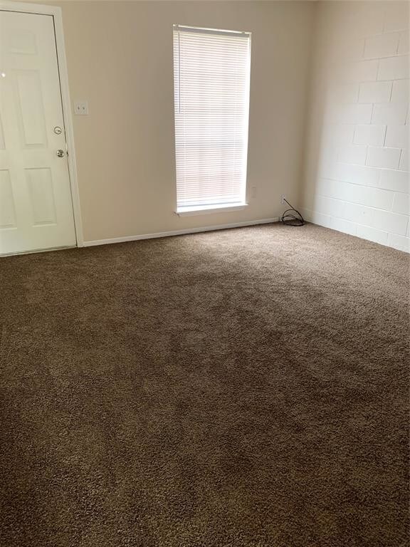 Foto del edificio - 137 Emerald Dr