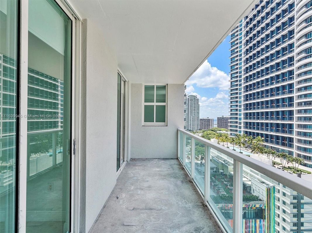 Foto del edificio - 1250 S Miami Ave