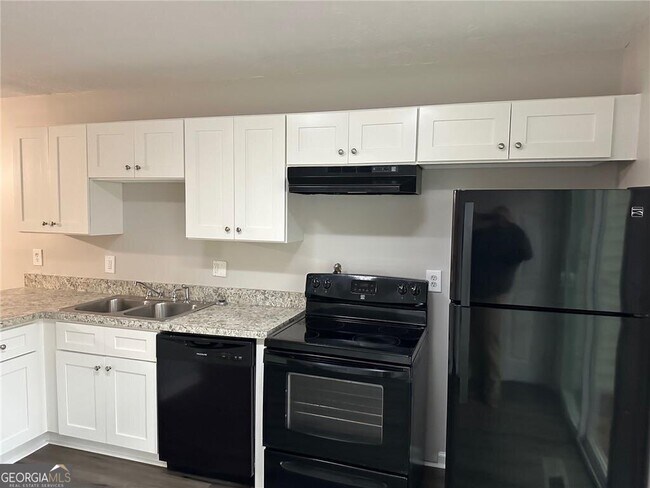 Foto del edificio - 5144 Spring St