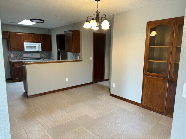 Foto del edificio - 2605 Briarcliff Dr