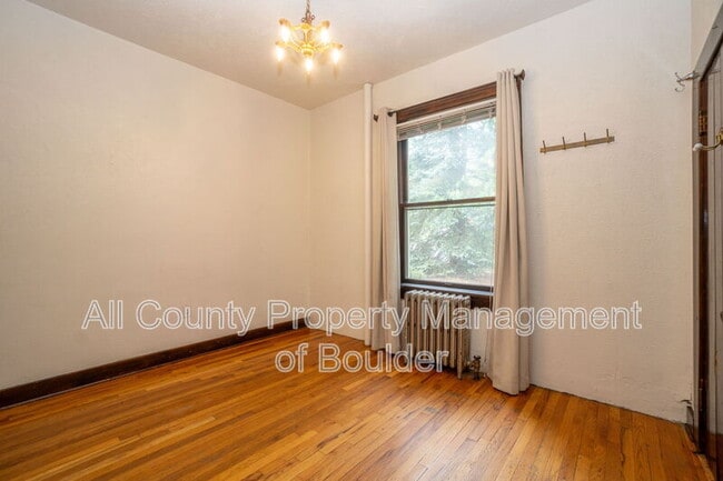 Building Photo - 2408 8th St