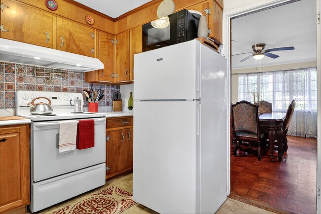 Foto del edificio - 2349 Ranchland Dr