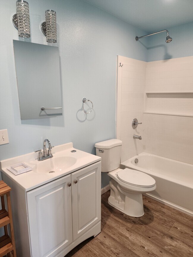 4464 Saltspring Dr Unit 1, Ferndale, WA 98248 Apartments in Ferndale