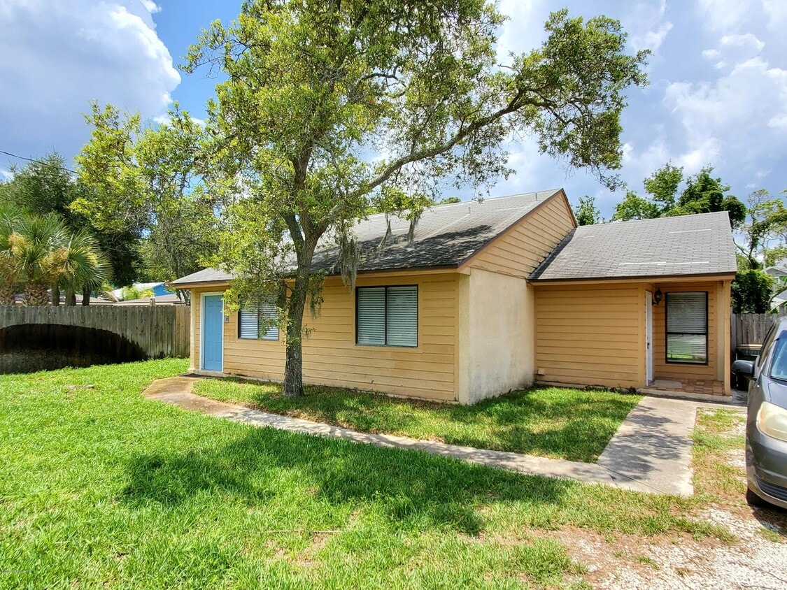 570 Orchid St, Atlantic Beach, FL 32233 House Rental in Atlantic