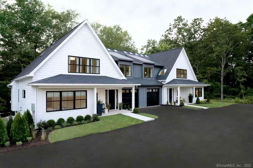 Primary Photo - 125 Richards Ave