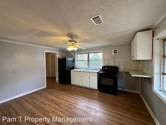 Building Photo - 2 br, 1 bath House - 9 Griffin St