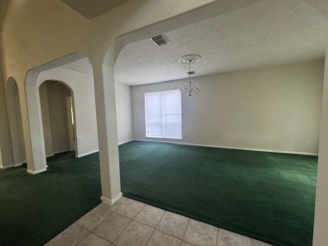 Foto del edificio - 5022 E Newpark Dr