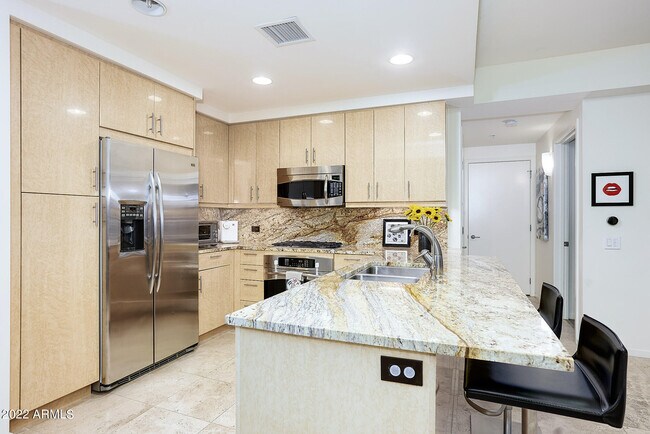 Foto del edificio - 7117 E Rancho Vista Dr