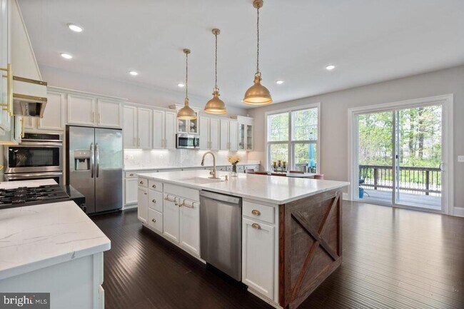 Foto del edificio - 40946 Munson Woods Pl