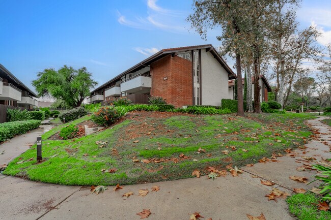 Foto del edificio - 31580 Agoura Rd