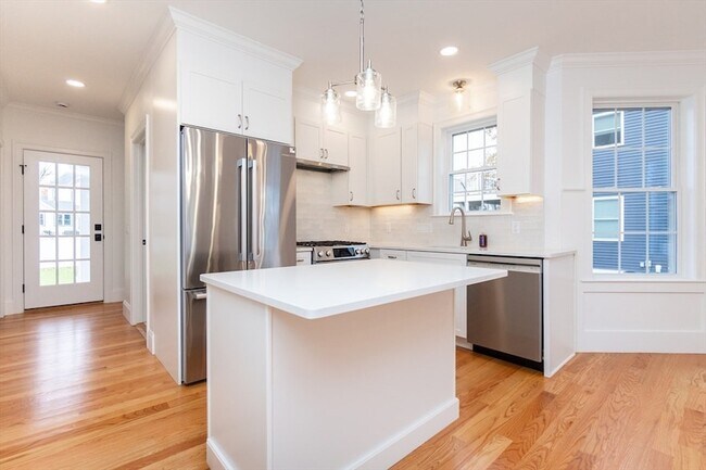 Photo - 20 Sheridan Ave House