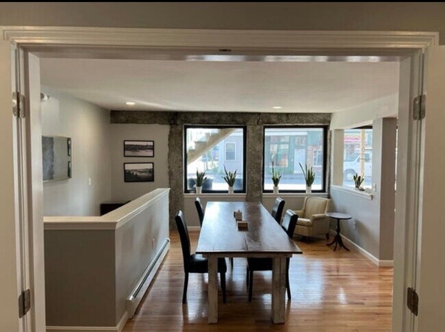 Foto del edificio - 168-172 Center St