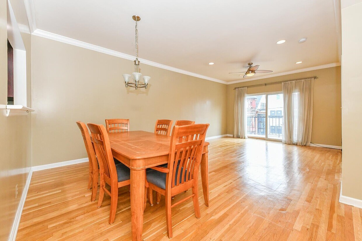 Primary Photo - 441 Palisade Ave