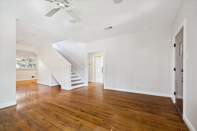Foto del edificio - 6701 Wildwood Way