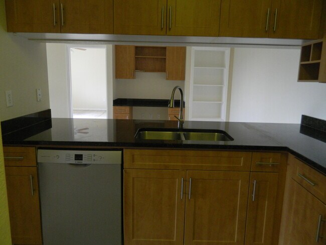 Foto del edificio - 6418 Emerald Dunes Dr