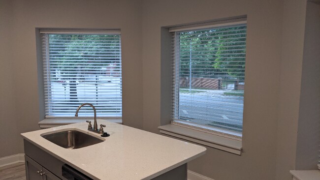 Foto del edificio - 1207 E Armour Blvd