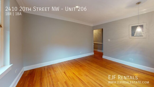 Building Photo - Updated Kalorama One Bedroom on Quiet Street