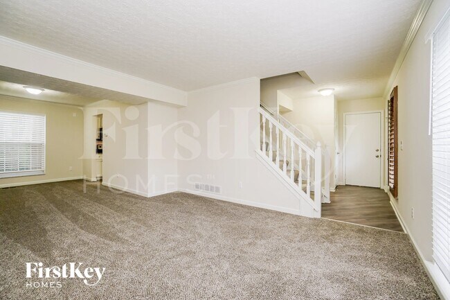 Building Photo - 5823 Birch Bark Ct