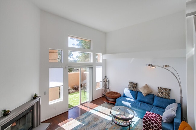 Building Photo - 7140 Calabria Ct
