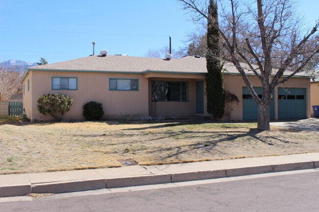 Building Photo - 3508 Piermont Dr NE
