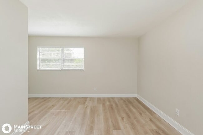 Building Photo - 5205 S 84th St, Tampa, FL 33619