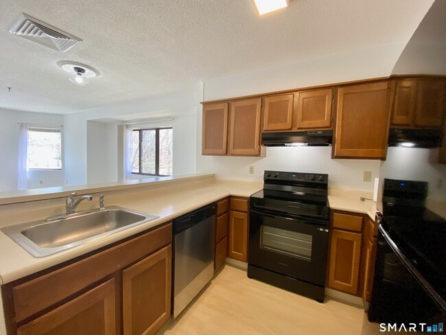 Foto del edificio - 1204 Whitney Ave