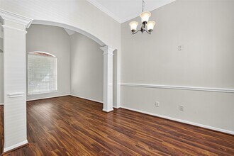 Building Photo - 15618 Edgemere Ct
