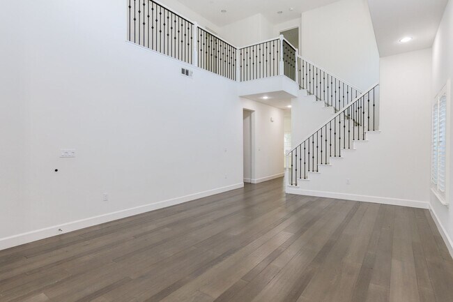 Foto del edificio - 4 Bed / 3 Bath San Bruno home in highly de...