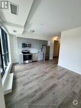 Building Photo - 325-325 Yorkland Blvd