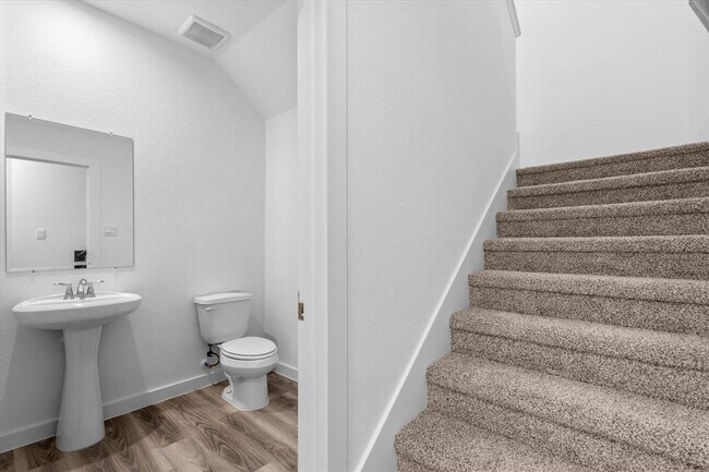 Foto del edificio - 3213 Crown Gate Dr
