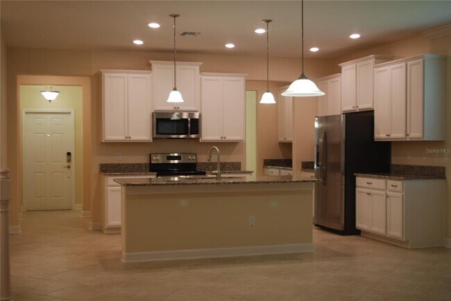 Foto del edificio - 12875 Strode Ln