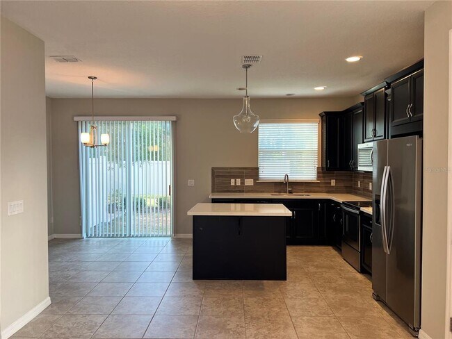 Building Photo - 3576 Brighton Park Cir