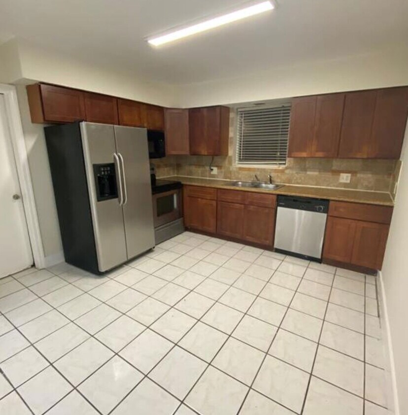 Foto principal - 1727 Washington St