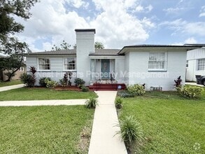 Building Photo - 2115 Traymore Rd