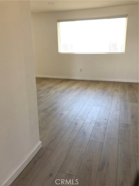Building Photo - 8975 Delano Dr