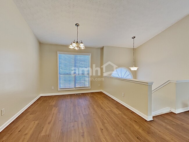 Building Photo - 5088 Memory Ln