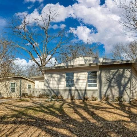 Building Photo - 2617 Fieldale Dr