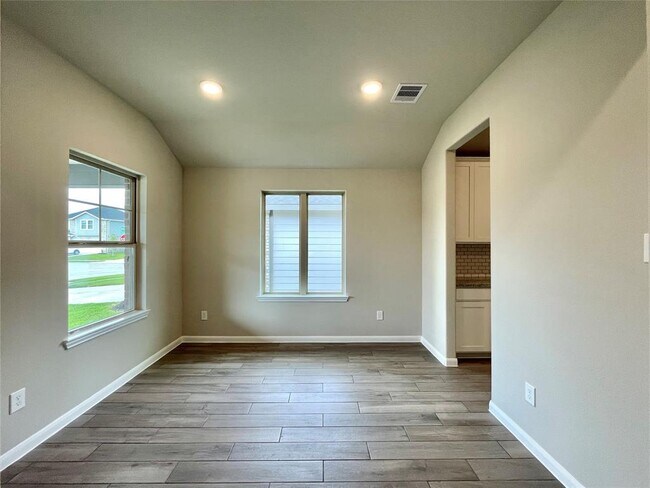 Building Photo - 25618 Marisol Lk Dr