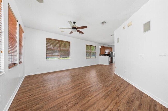 Foto del edificio - 8582 Leeland Archer Blvd