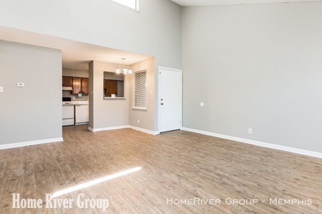 Foto del edificio - 2 bedroom coming soon to Riverbend!
