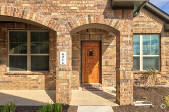 Building Photo - 7220 Wyoming Springs Dr