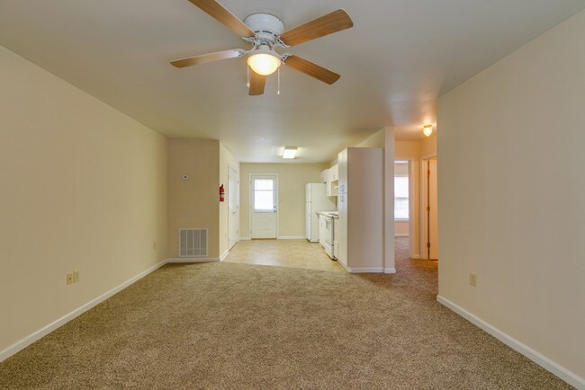 Foto del edificio - 219 Nowlin Dr