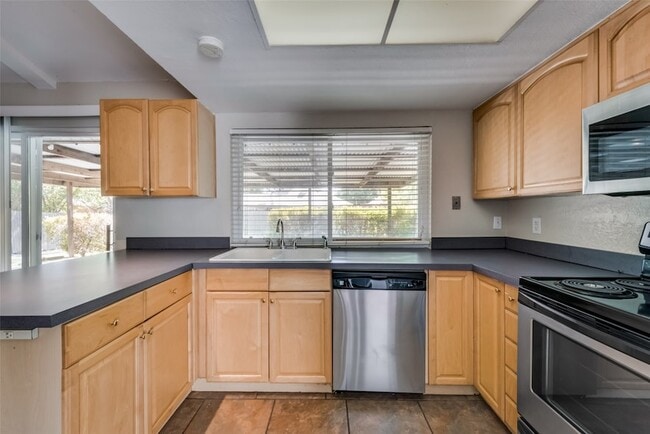 Foto del edificio - 5605 Valley Mills Dr