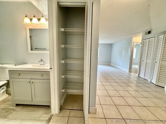 Foto del edificio - 334 SW 86th Ave